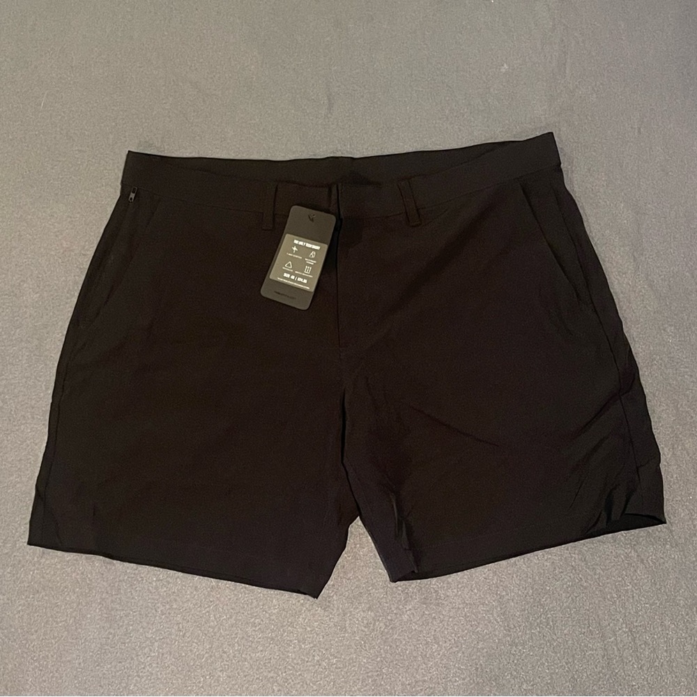 Fabletics the only tech short mens‎ size 40 NWT black
